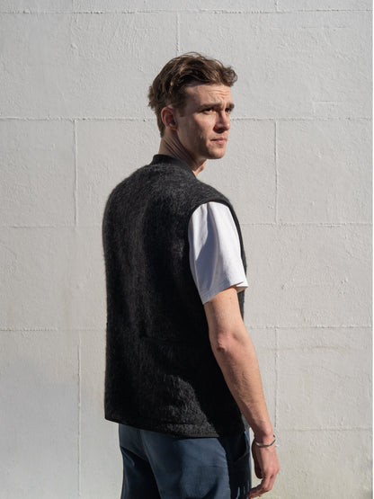Steadfast Gilet - Charcoal