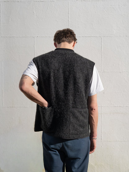 Steadfast Gilet - Charcoal