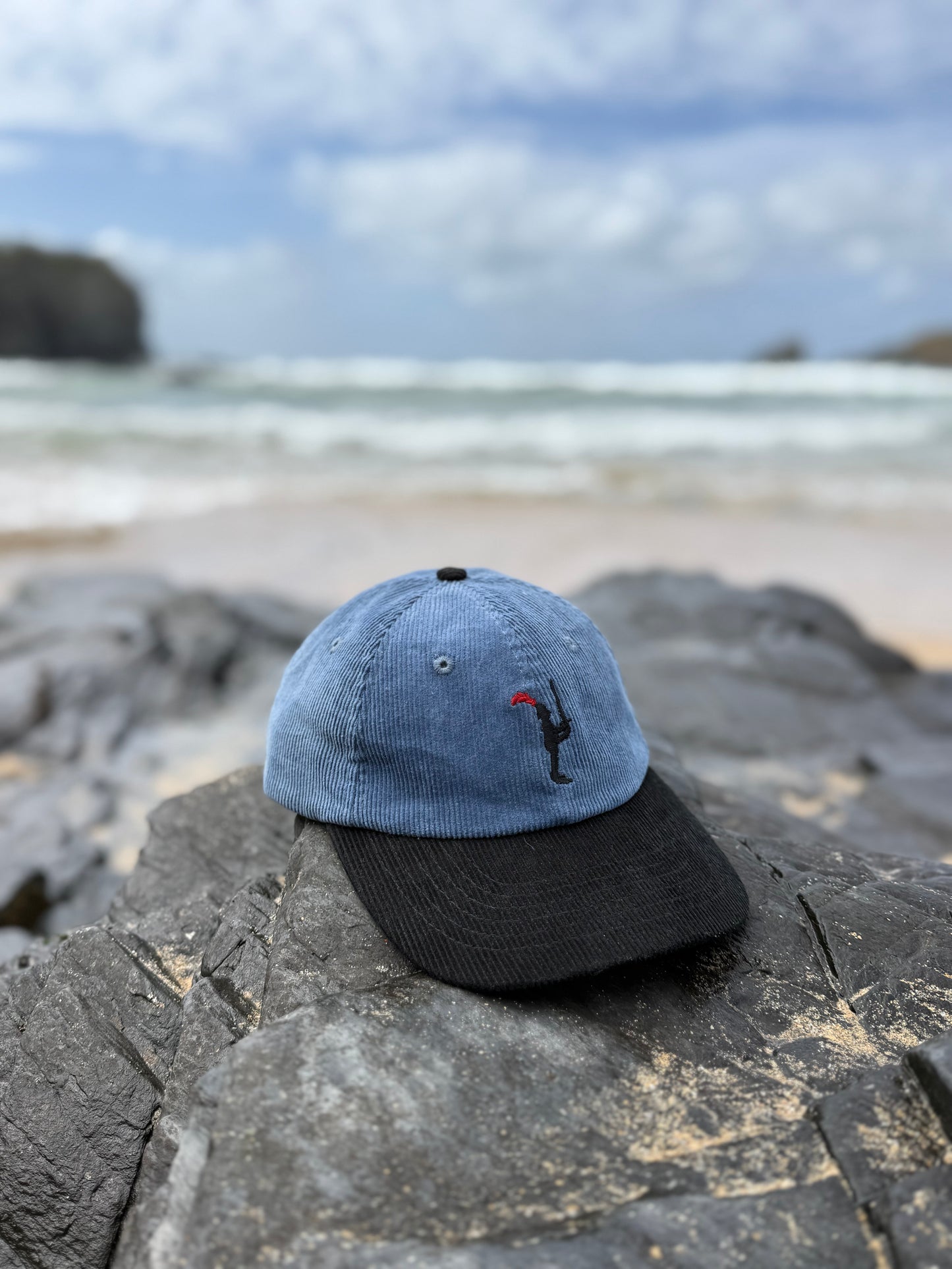 Escape Edition - The Cove Cap.